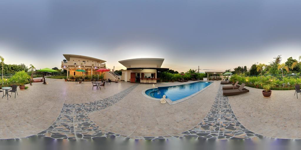 Готель Relax Garden House Чіангмай Екстер'єр фото